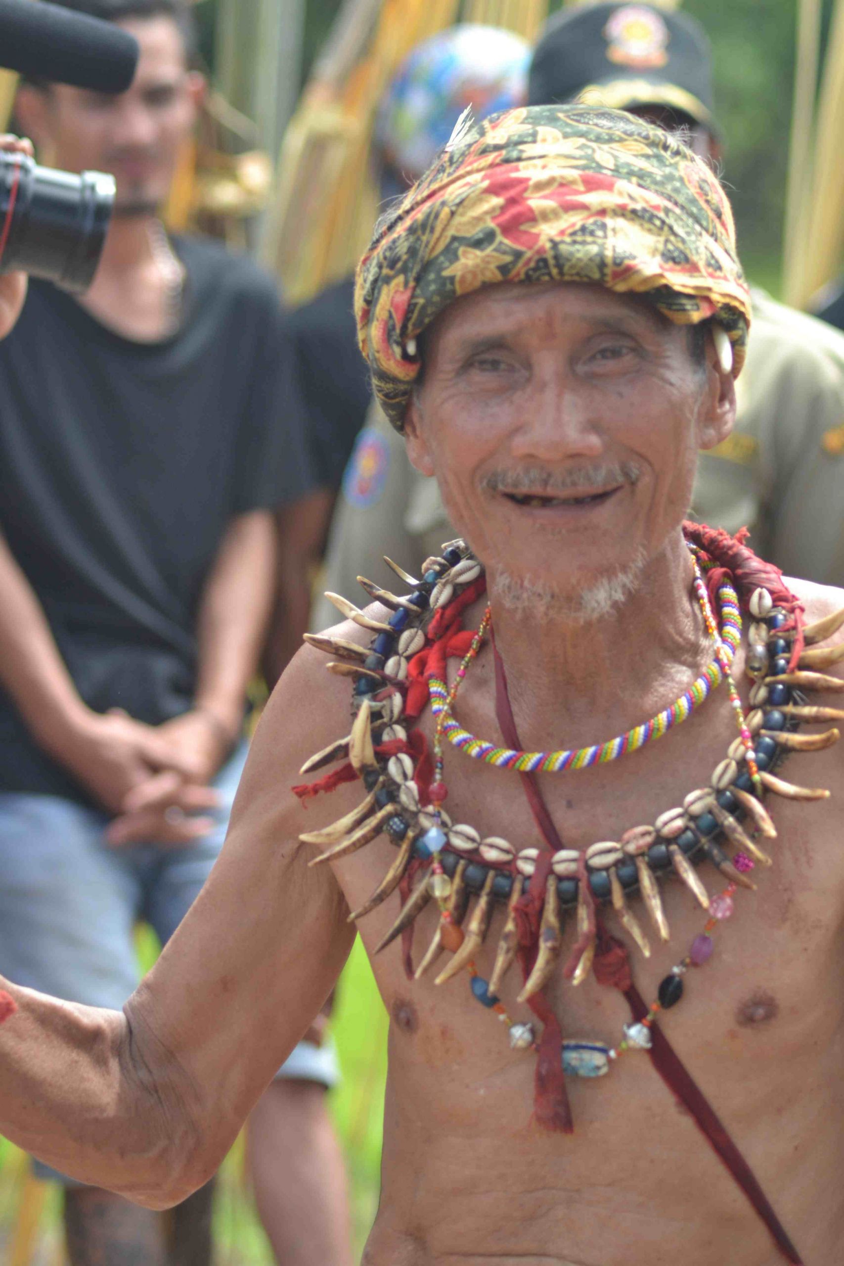 Nyobeng, Ritual Mencuci Tengkorak Kepala. Ini Plesirku, Kamu?