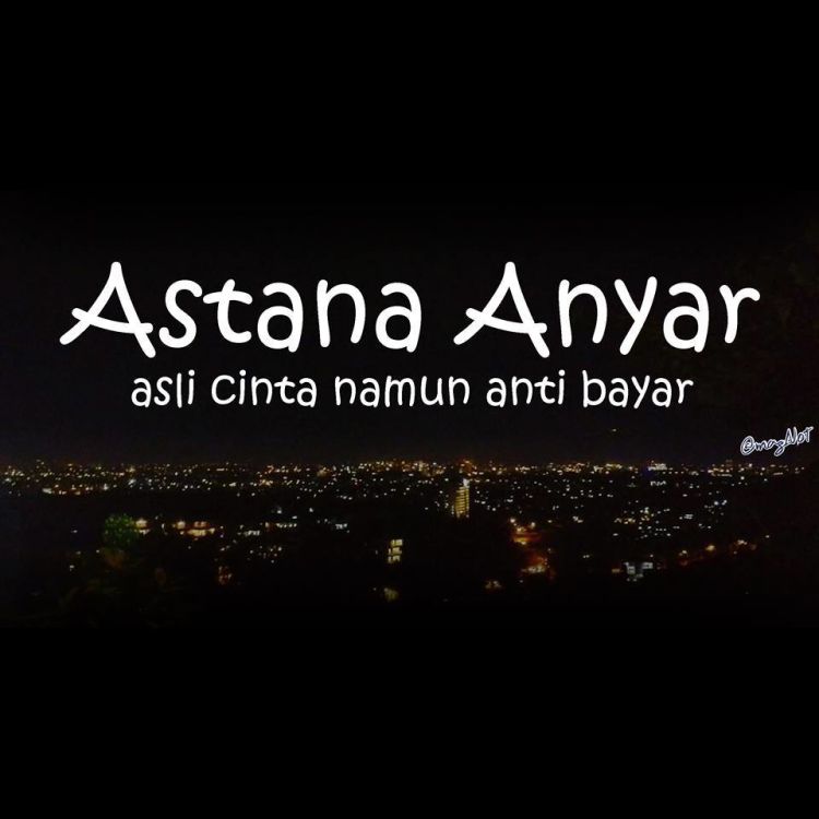 Pacaran cuma modal cinta.