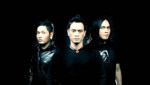 karena sempurna cuma mereka yang bisa