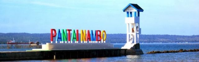 pagi hari di pantai nambo
