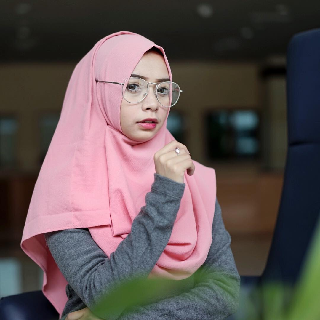 7 Aksesoris Hijab  Yang Modern Tapi Belum Banyak Kamu Tahu 