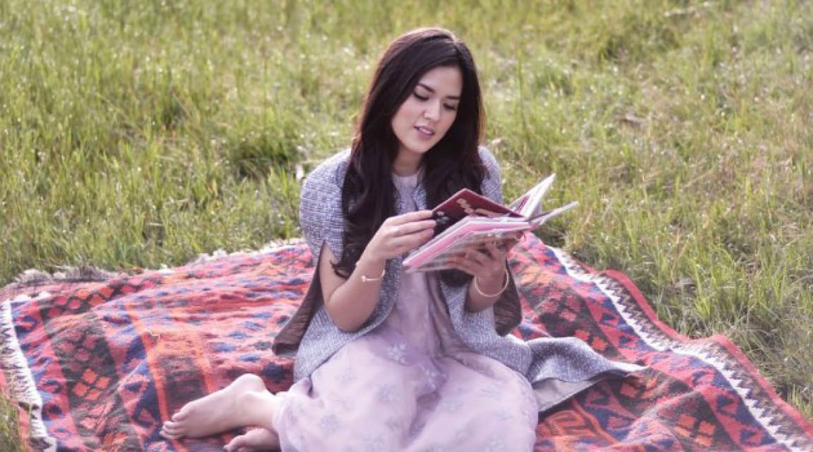 Udah Denger Lagu ‘Kali Kedua’ Bikinan Raisa dan Dewi Dee Lestari? Ada Banyak Lagi yang Istimewa dari Album Anyar Raisa, Handmade.