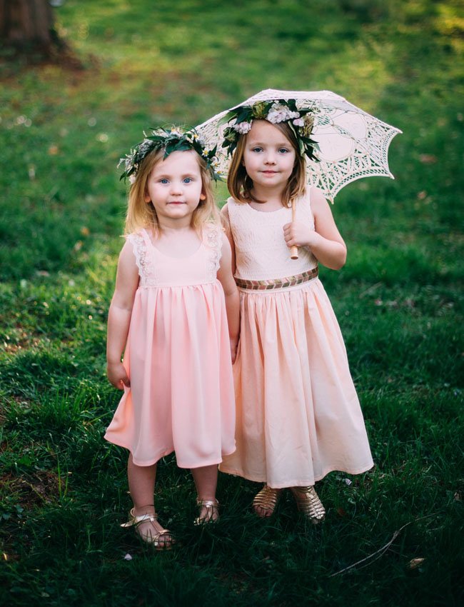 Plus flower crown dan dress pastel