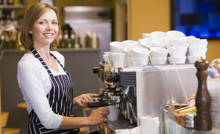 siapa tahu besok jadi barista, atau lusa punya kedai kopi sendiri kan