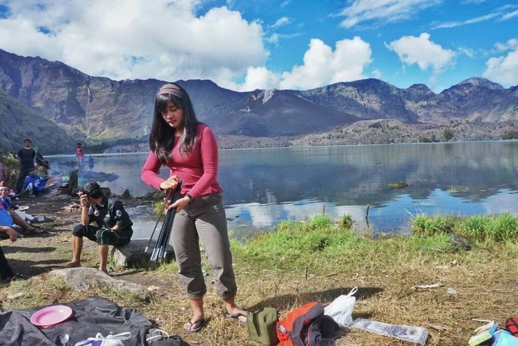 Bongkar tenda apa tripod?