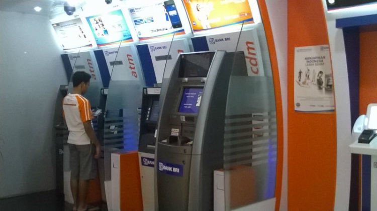 Kunci Bertahan Dengan Gaji 2 Jutaan Itu Bikin Anggaran. Nih 8 Trik Biar Nggak Keteteran 19 Cash-nya secukupnya aja
