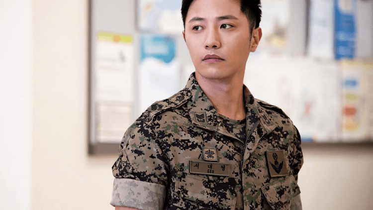 Kapten Yoo Shi Jin Memang Idola, Tapi Sersan Seo Dae Young Tetap Idaman. Ini Prinsip Kami, Penggemar Descendants of The Sun