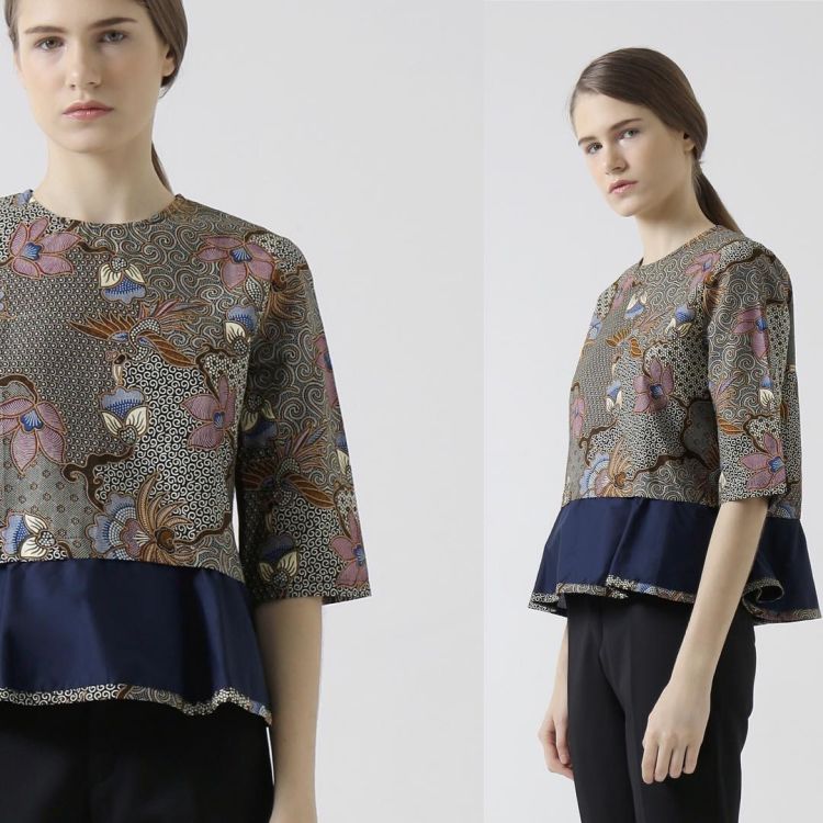Mulai Dari Ngampus Sampai Kencan, Inilah 9 Ide Baju Batik Yang Bisa Membuatmu Lebih Dilirik 12 wiiih, bentuk peplum nih @aeternabatik