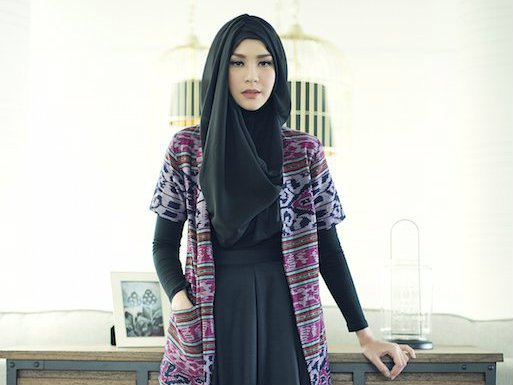 Penasaran Sama Simpel dan Menawannya Kain Songket? Simak 8 Padu Padannya di Sini!