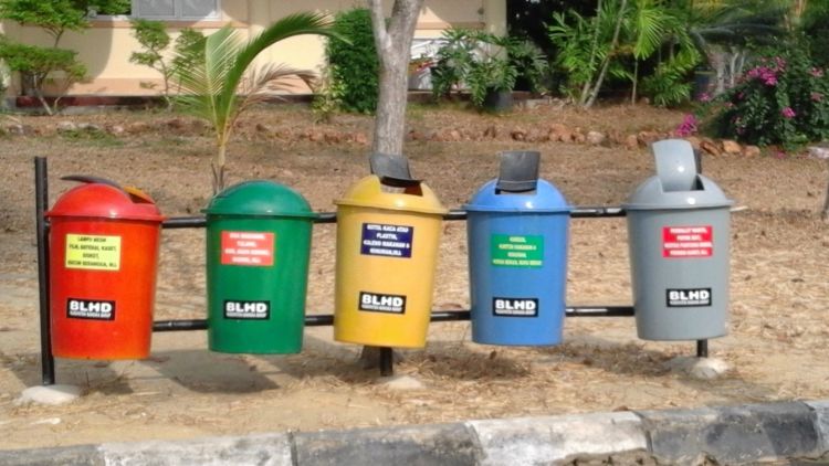 5 Jenis Warna Tempat Sampah  yang Perlu Kita tahu