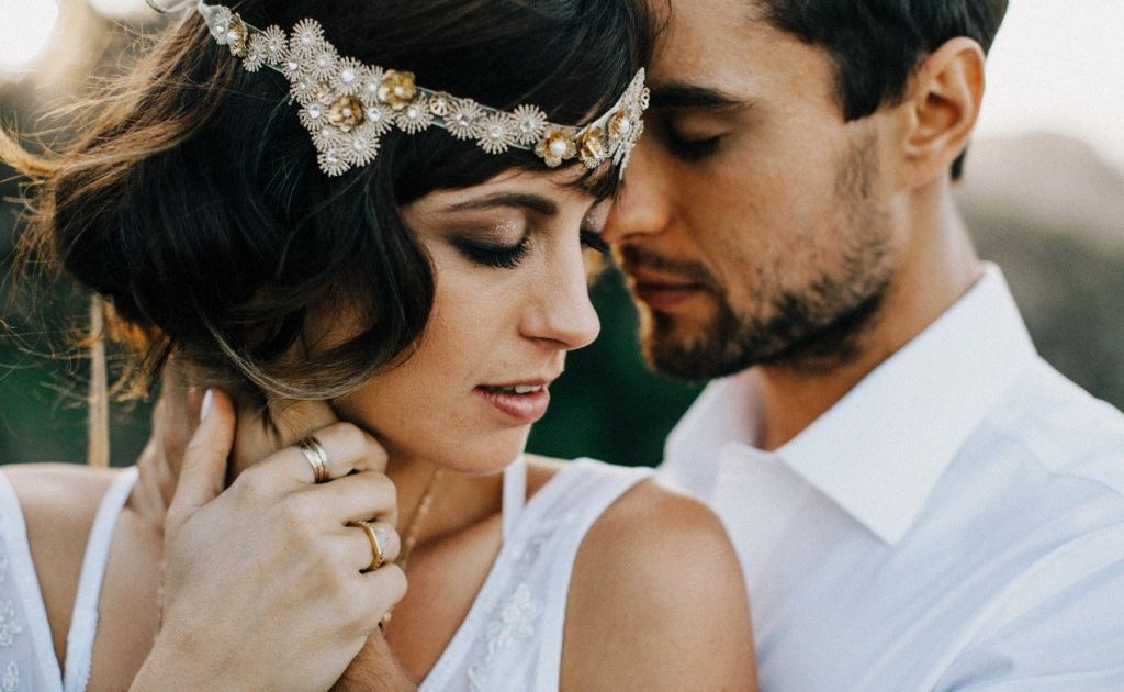 Pasangan yang Jarang Memuji Justru Layak Dipertahankan 