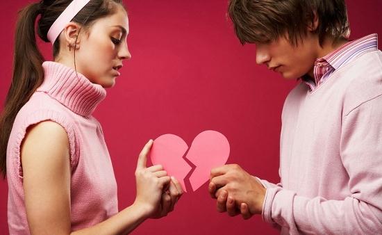 Untukmu yang Telah Menghancurkan Cintaku Pada Dia yang Jauh Disana