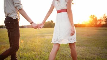 Di Balik Renggangnya Hubungan, Kenali Tanda-Tanda Pasangan yang Cuma Jenuh Atau Benar-Benar Pengen Menjauh