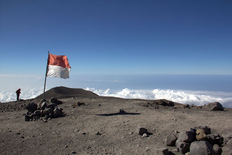 puncak mahameru