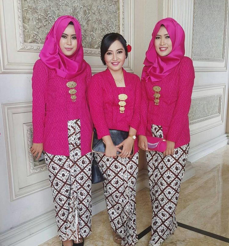 model kebaya kutu baru modern hijab