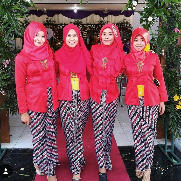model kebaya kutu baru modern hijab