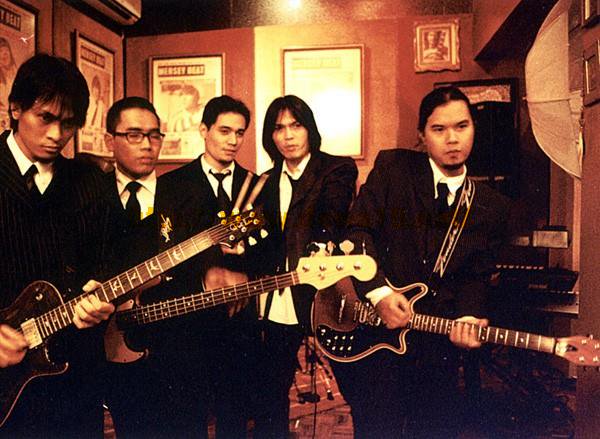 Dewa 19 - Pupus