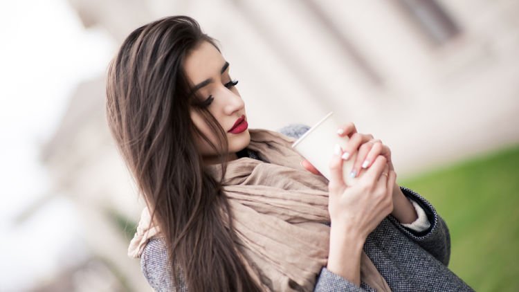 Dari Trik Make Up Sampai Belanja, 7 Tips Ini Bikin Cewek Lebih Gampang Hidupnya