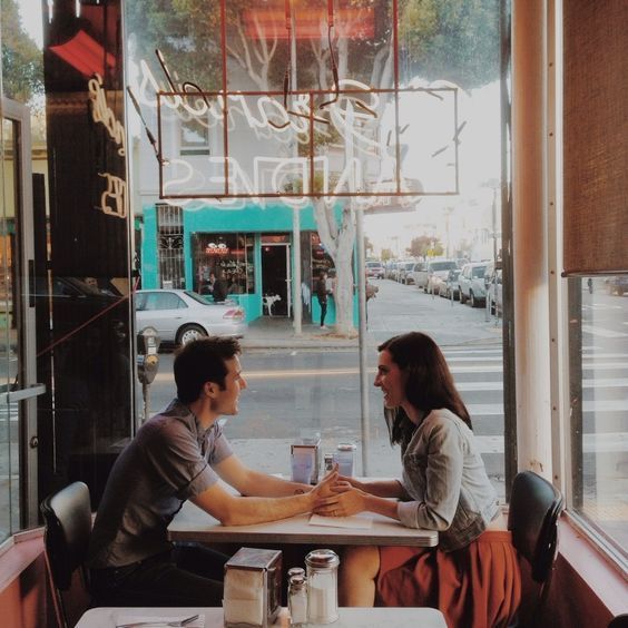 Jika 7 Hal Ini Sudah Kulakukan, Artinya Kamu Spesial dan Siap Kulamar 8 Coba tebak arti senyumku