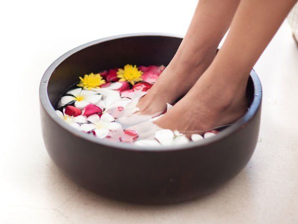 Bukan Hanya Wajah yang Butuh Perhatian, Kaki Juga Butuh Relaksasi