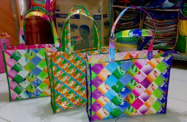 Jadi Karyawan Sambil Wirausaha, 7 Bisnis Sampingan dengan Modal Minim Ini Layak Kamu Coba! 17 Barang handmade