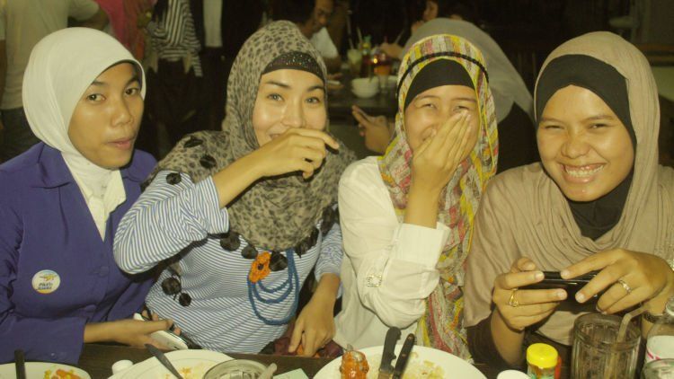 Saat SMA Dulu Tidak Akan “Wah” Tanpa Tiga Perempuan Ini.