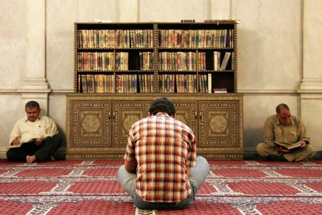 10 Cara Khatam Al Qur'an Selama Puasa Ramadhan