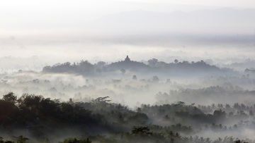 Biar Kaya Rangga dan Cinta, Mampirlah ke Punthuk Setumbu untuk Menikmati Borobudur dengan Beda!
