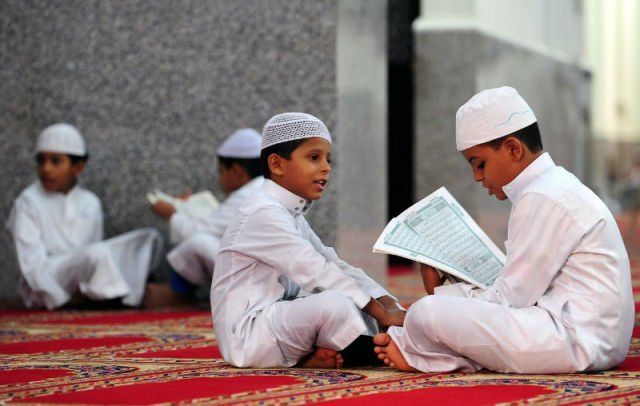 10 Cara Khatam Al Qur'an Selama Puasa Ramadhan