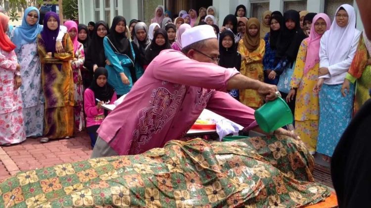 Percuma Hidup Bergelimang Harta dan Tahta, Kalau Hal-Hal Ini Kamu Lewatkan dengan Sengaja 10 Sebelum terlambat...