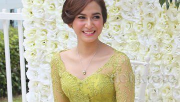 6 Tips Buat Kamu yang Bingung Pilih Aksesoris Kebaya. Biar Penampilanmu Semakin Cetar!