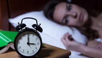 Masih Suka Tidur Larut Malam? 6 Bahaya Inilah Yang Mengintaimu Diam-diam