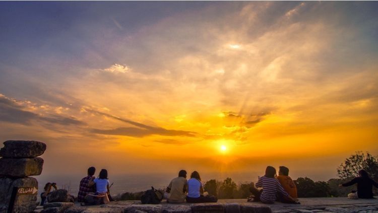 Sunset di Candi Ijo keren kan?