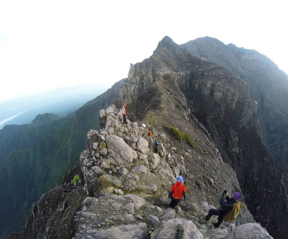Keistimewaan Gunung Raung yang Harus Kamu Tahu