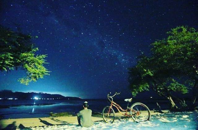Agustus Nanti, Hujan Meteor Akan Hiasi Langit Indonesia. Pastikan Kamu Tak Akan Menyia-Nyiakannya!