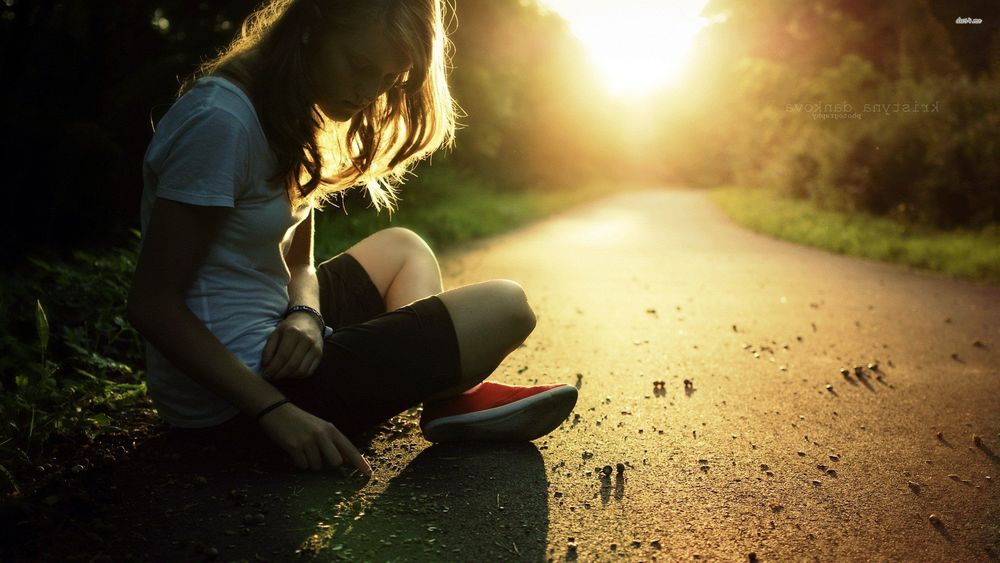 Mungkin Aku Hanya Perempuan yang Terlalu Bersemangat