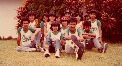 Mewawancarai tokoh penting tanah air melalui sebuah program di TVRI.