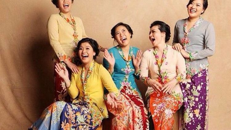 7 Kebaya Simpel yang Cocok Buat Lebaran. Bikin Hari 