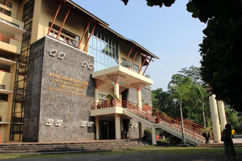 Merakit Sukses Tidak Harus dari Sarjana. Teruntuk Mahasiswa Diploma Fokuslah pada Peluangmu 7 Merakit Sukses Tidak Harus dari Sarjana. Teruntuk Mahasiswa Diploma Fokuslah pada Peluangmu