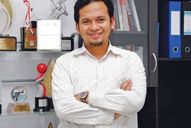 Elang Gumilang, mendirikan perusahaan properti di usia muda.