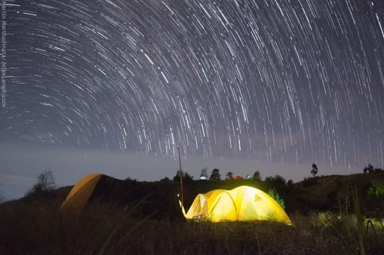 selamat mendaki mencari meteor yaa