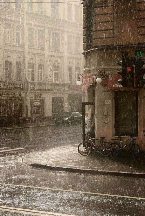 Jika 7 Tanda Ini Kamu Miliki, Maka Predikat Seorang Pluviophile Sudah Layak Kamu Sandang