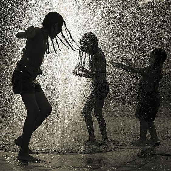 Jika 7 Tanda Ini Kamu Miliki, Maka Predikat Seorang Pluviophile Sudah Layak Kamu Sandang