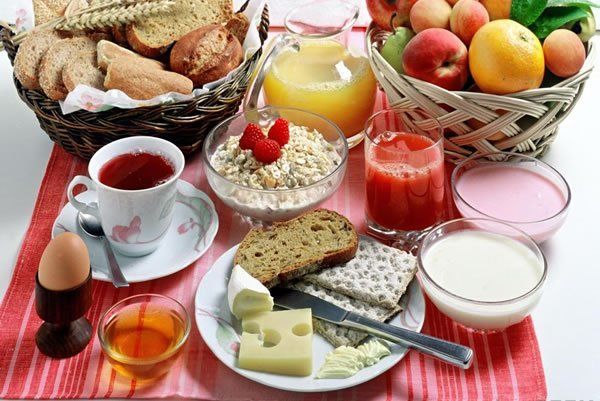 13 Hal Ini Seharusnya Kamu Lakukan, Biar Nggak Loyo Usai Liburan Panjang 16 biasakan sarapan pagi