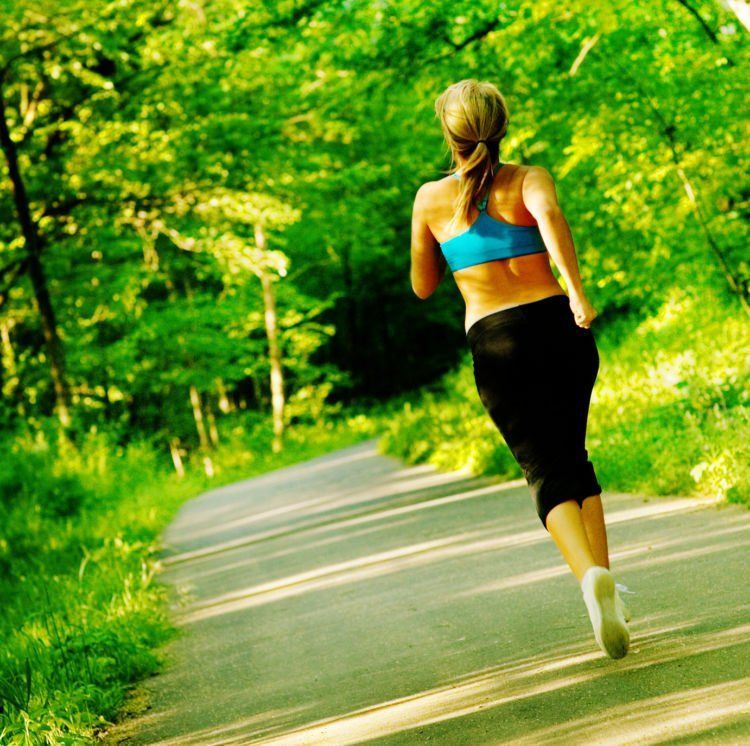jogging yuk ama adek!