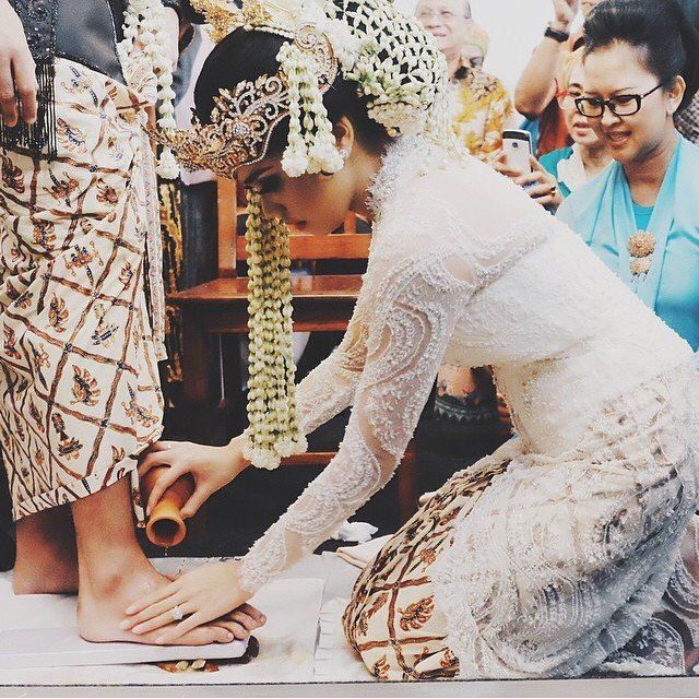 Beberapa Adat Pernikahan Yang Akan Akan Kamu Jalani Saat Menikahi Orang Sunda