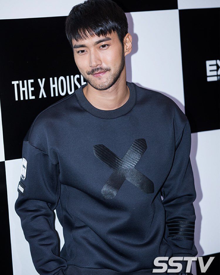 Selain Ganteng Dan Multitalenta, Gaya Choi Siwon Tak Pernah Gagal Bikin Cewek Kesengsem 37 oppaa....