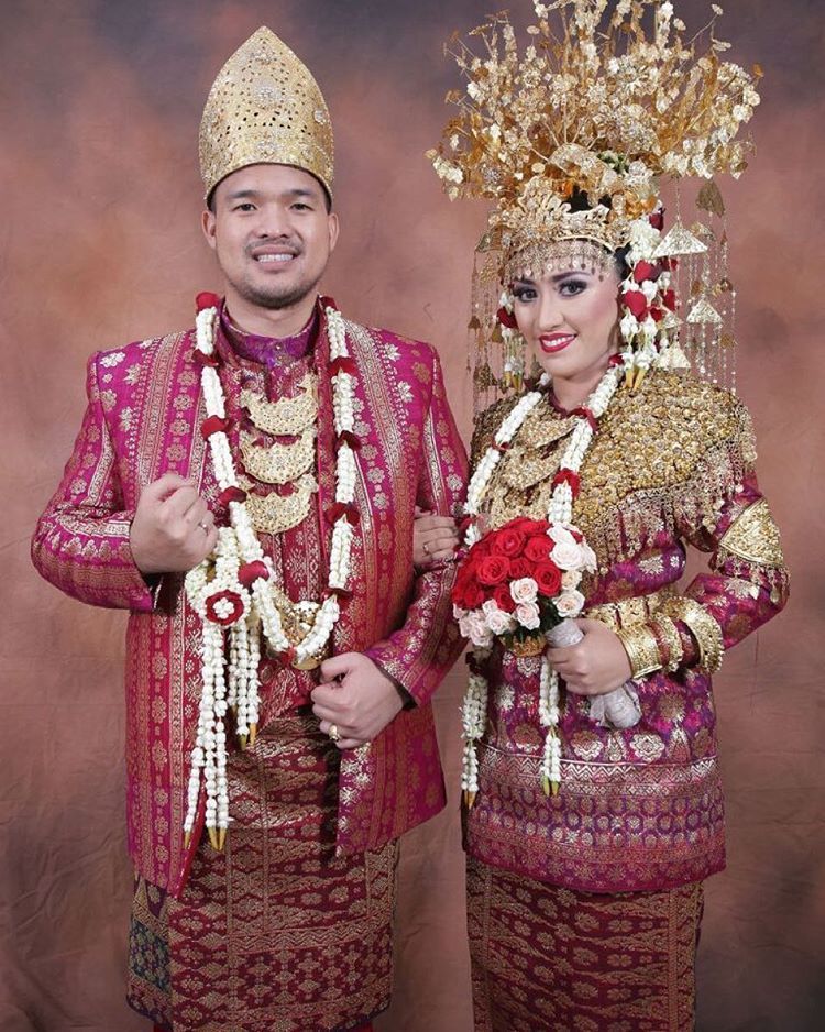 10 Inspirasi Pernikahan Unik nan Megah A La Palembang 