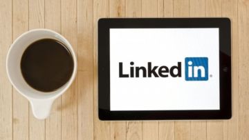 7 Panduan Dasar Membuat Profil LinkedIn Terlihat Lebih Profesional. Biar Cepat Dilirik Perusahaan Idaman