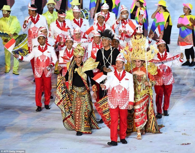 Parade kontingen Indonesia